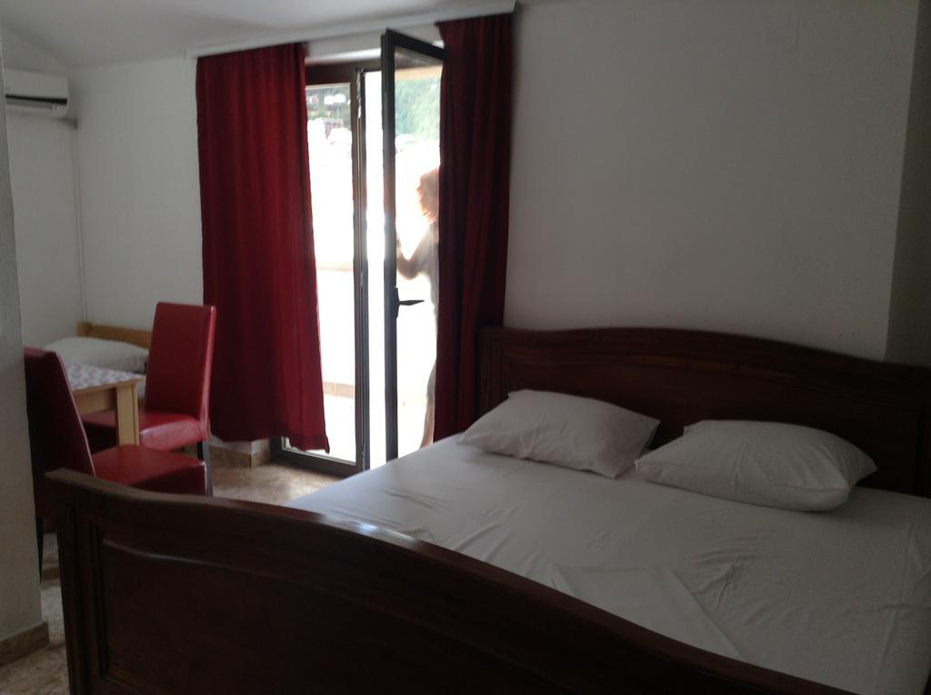 Kuca Tomovic Hotel Budva Exterior photo